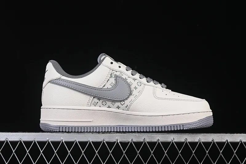 All categories Nk Air Force 1 Air Force series Nk Air Force 1 Low Air Force low-top Nike Air Force 1'07 Low LV co-branded printed beige gray Air Force 1 low-top casual sneakers HH7518-079